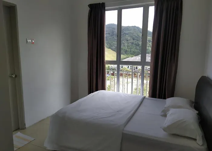 Golden Hills Pasar Malam 3 Bedroom Apartment J Louvre