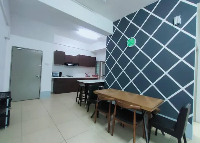 Golden Hills Pasar Malam 3 Bedroom Apartment J Louvre