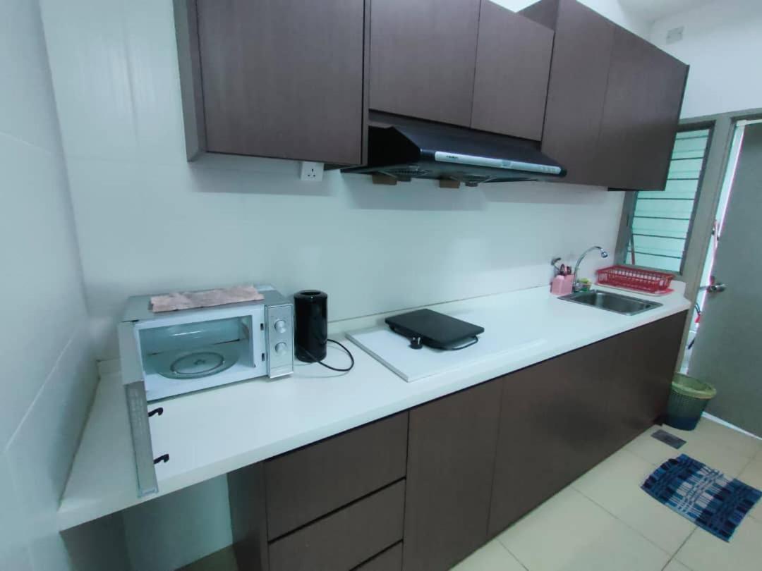 Golden Hills Pasar Malam 3 Bedroom J Louvre